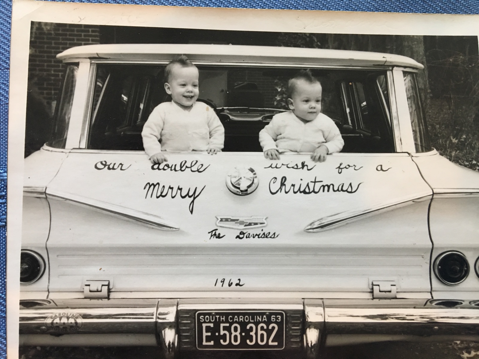 A 1962 family Christmas card photo